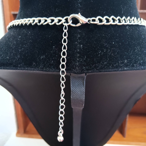 Faux Turquoise Silver Tone Bib Style Statement Necklace - Picture 5 of 5